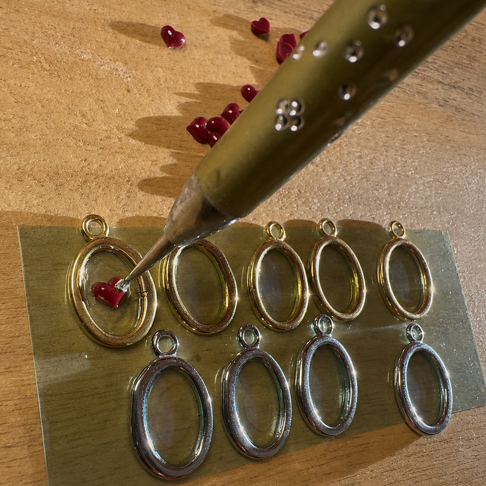 Collana Solidale                                  „Un Cuore per Mabello“